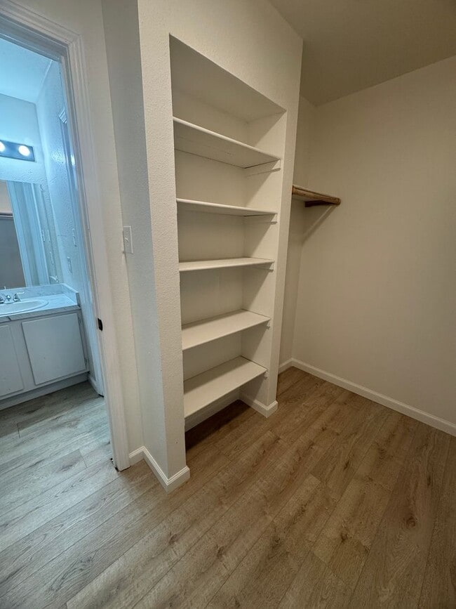 Building Photo - 1809 Prairie Knoll Ct