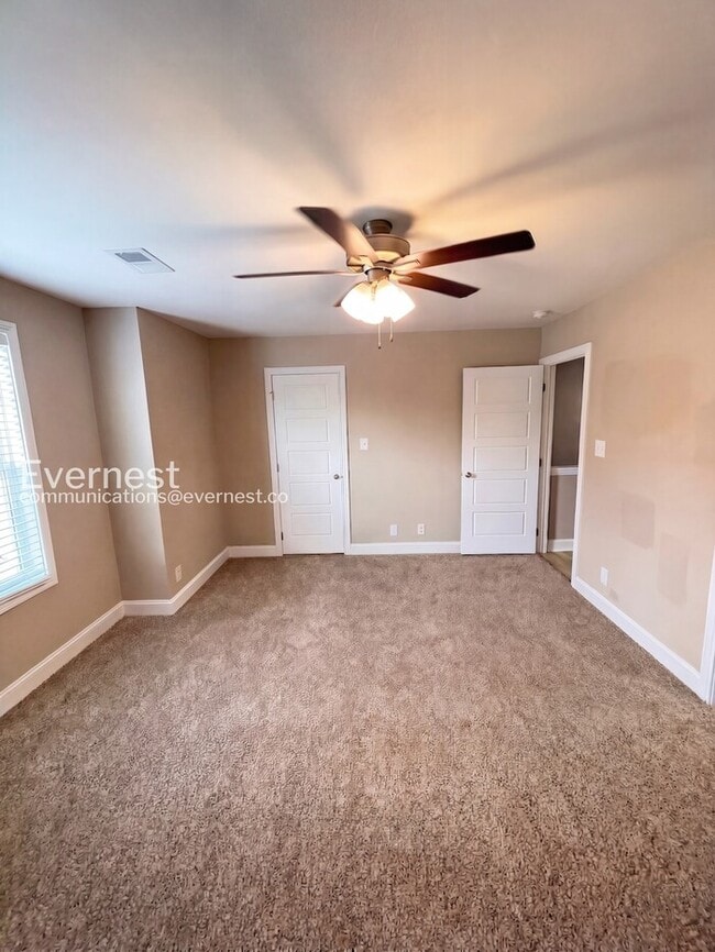 Building Photo - 3385 Polly Dr