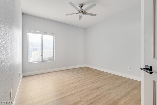 Building Photo - 2508 Sandilands Dr