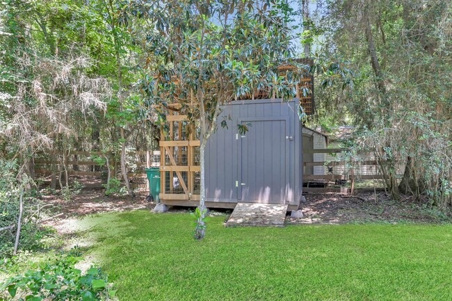 Building Photo - 84 Oak Grove Ln