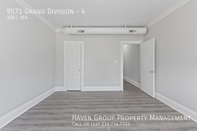Building Photo - 9571 Grand Division Ave
