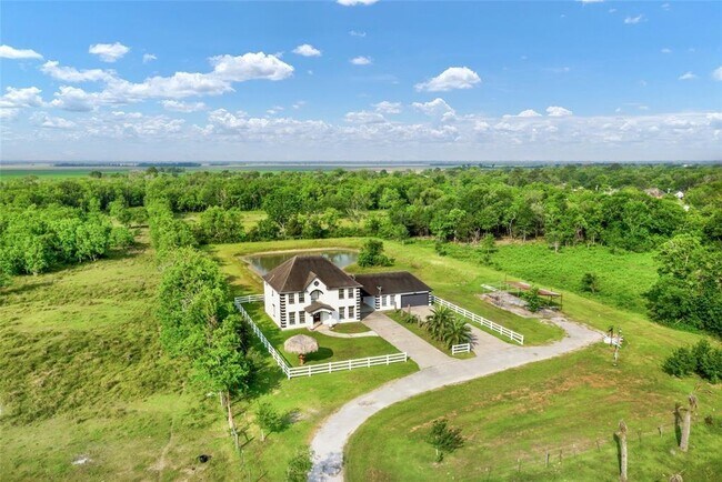 Building Photo - 9500 Bissell Rd