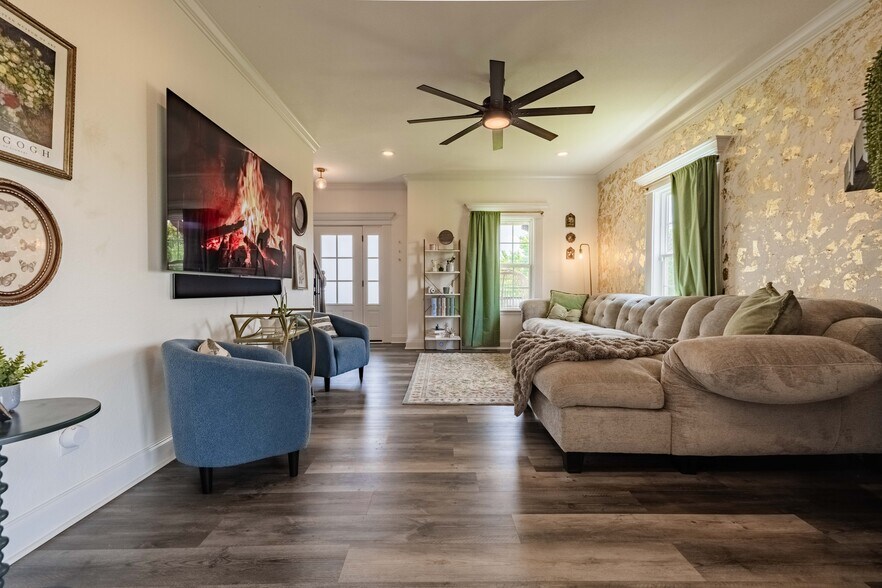 Living Room - 301 Ridgestone Path