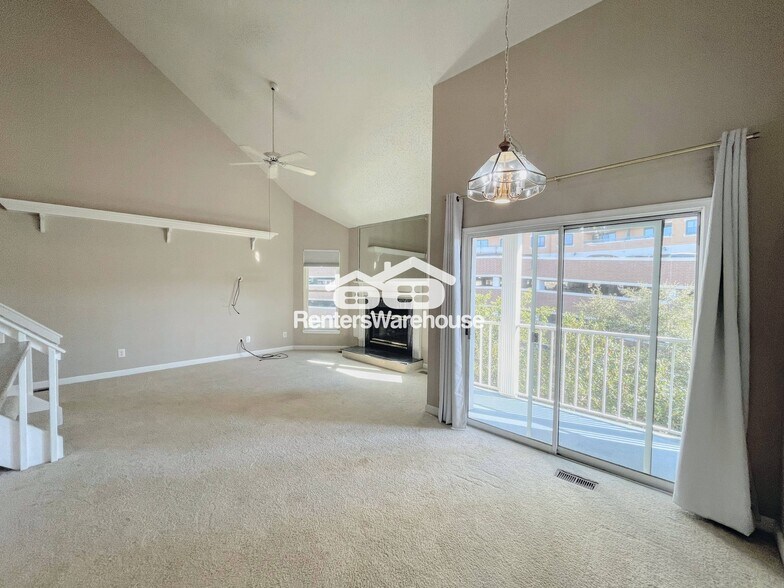 Building Photo - 2304 Beach Haven Dr