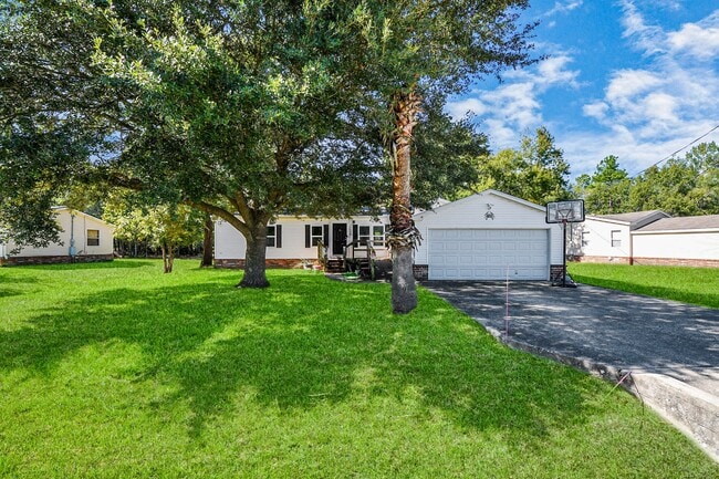 Building Photo - 16338 Hill Country Ct