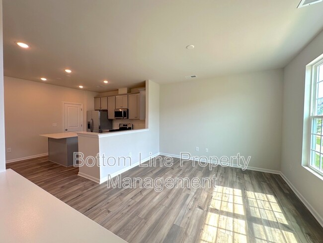 Building Photo - 4475 Potters Wheel Dr
