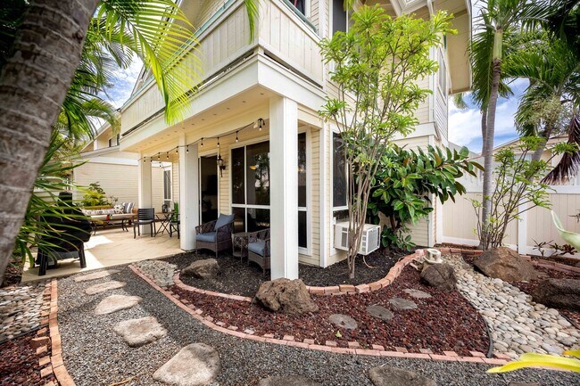 Building Photo - 91-1079-1079 Laaulu St