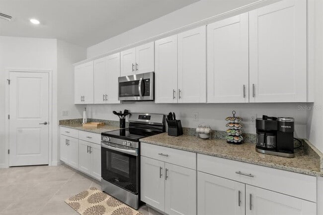 Building Photo - 1638 Saddlewood Cir