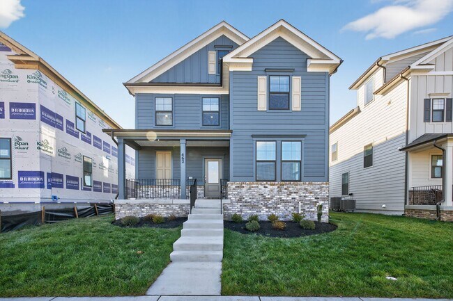 Primary Photo - 462 Herringbone Wy