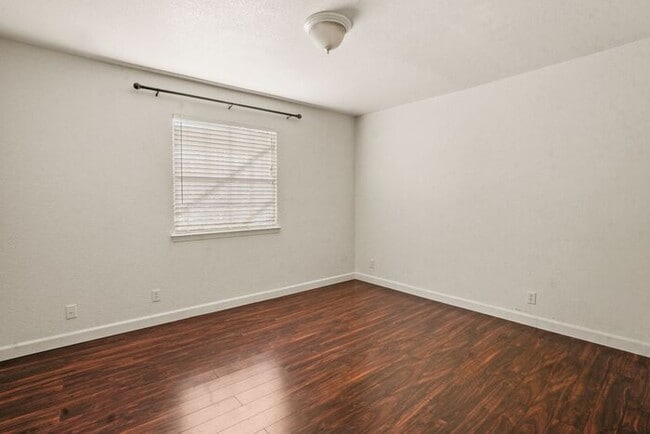 Building Photo - Beautiful, CARPET FREE - 2 Story Home with Refrigerated Air - Two Year Lease Required