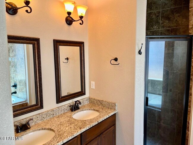 Building Photo - 2213 Wild Point Pl