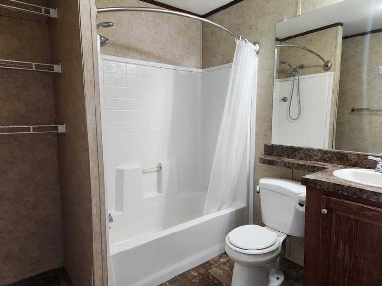 Building Photo - 3805 7th St NE