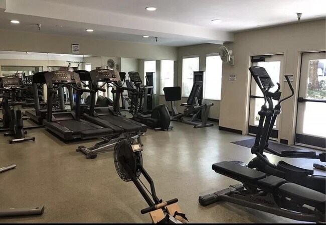 Building Photo - 2250 24th St