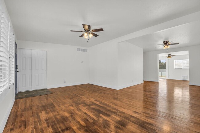 Building Photo - Beautiful 3 Bedroom Rambler Near Hill AFB with RV Parking