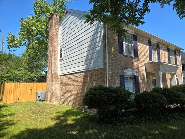 Building Photo - 306 Houghton Rd