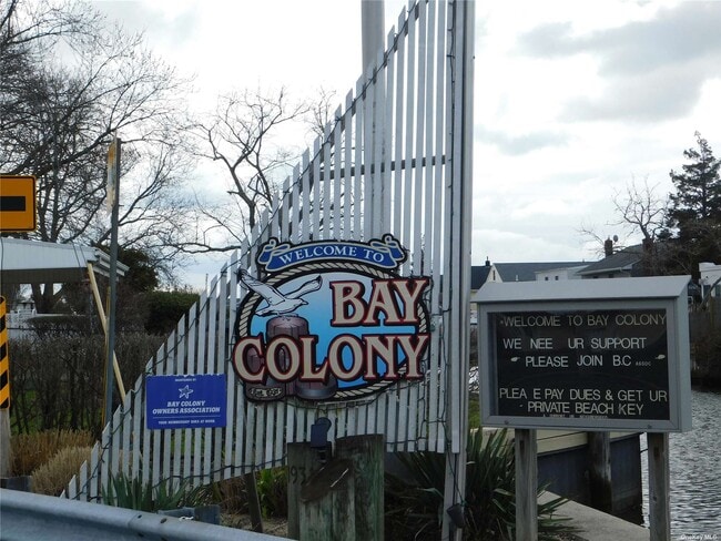 Primary Photo - 3495 Bay Front Dr