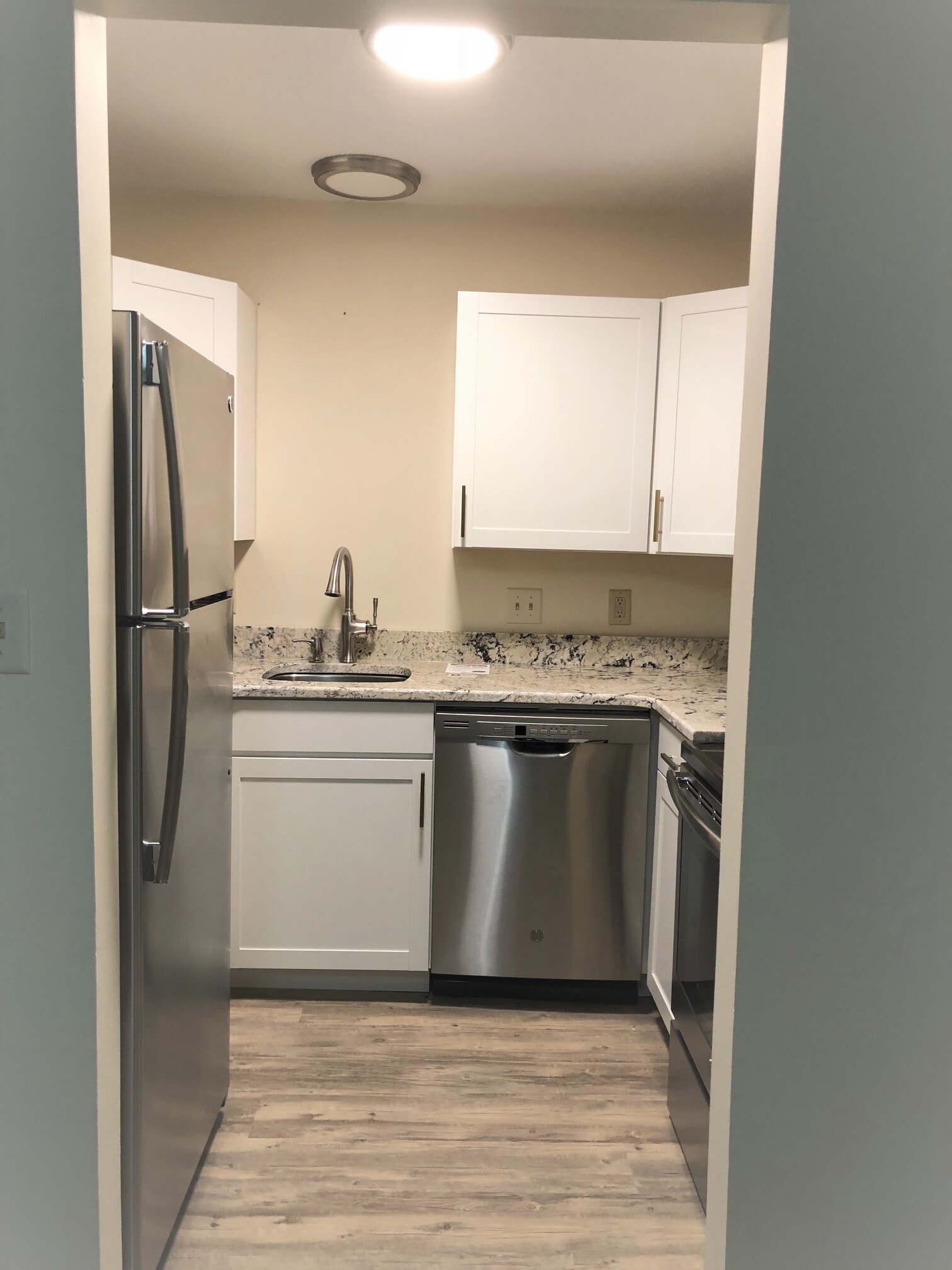 Building Photo - 5 Autumn Leaf Dr