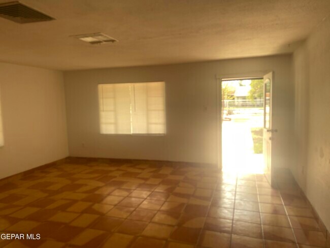 Building Photo - 7817 West Dr