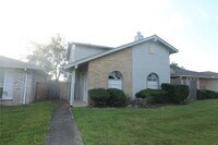 Building Photo - 6573 S Briar Bayou Dr