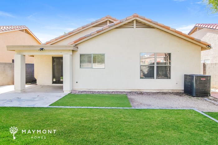 Building Photo - 13486 W Young St