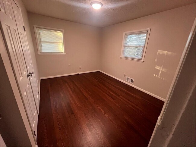 Building Photo - 80 Stafford St NW