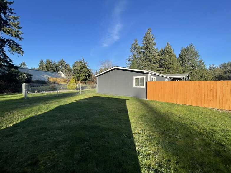 Building Photo - 14803 Purdy Dr NW