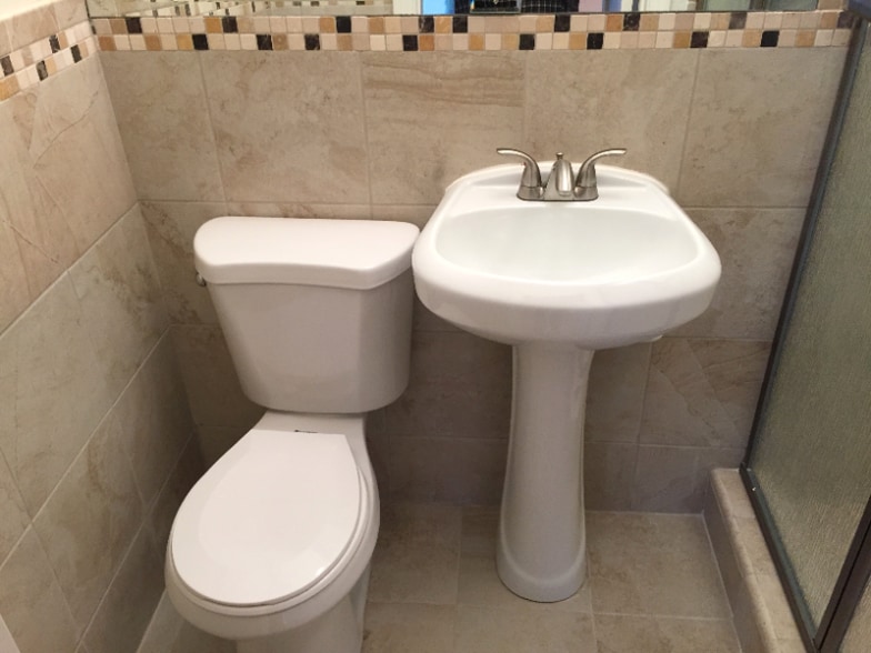 Building Photo - 1106.5 S Doheny Dr