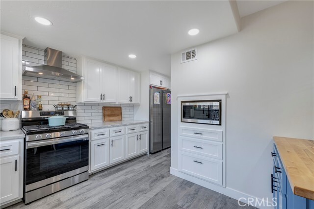 Building Photo - 6644 Bridle Cir