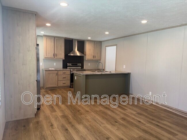 Building Photo - 8701 NE 107th Pl