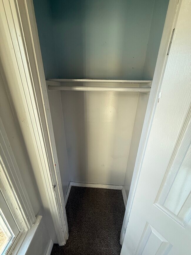 Building Photo - 1913 Gilbert Ave