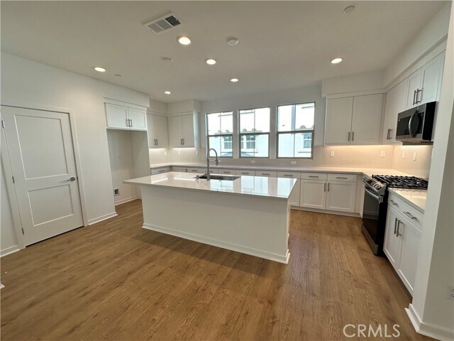 Building Photo - 249 Averett Ct