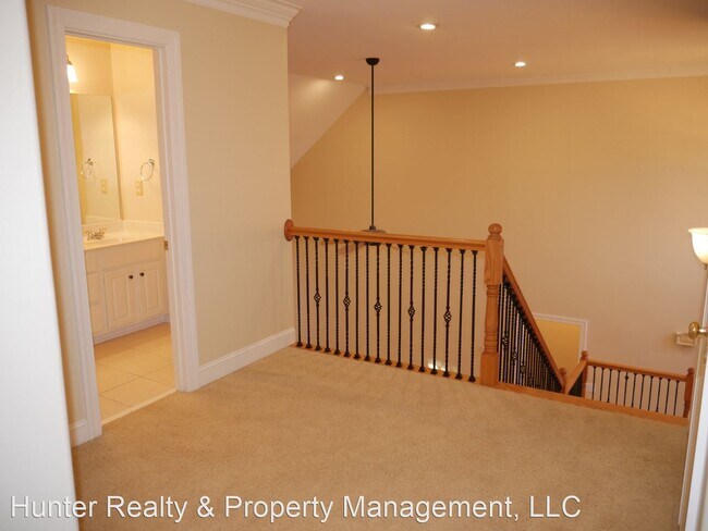 Building Photo - 5 br, 4 bath House - 3538 Burnely Drive