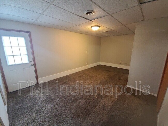 Building Photo - 1902 Rosemont Ave