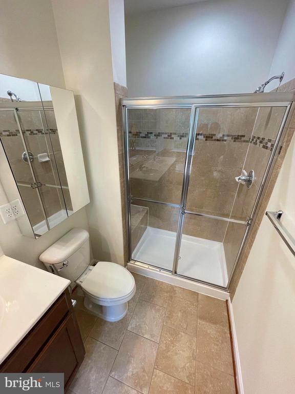 Building Photo - 327 Woodstream Blvd