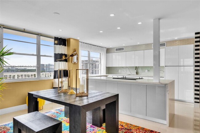 Building Photo - 2801 NE 183rd St