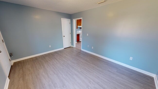 Building Photo - 125 Nann St