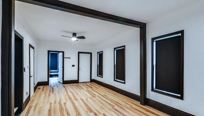 Building Photo - 2173 E 73rd St