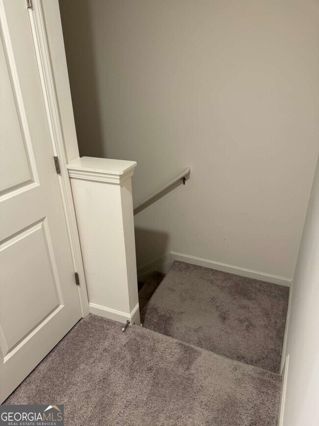 Building Photo - 536 Magnolia Cir