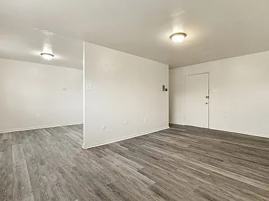 Building Photo - 921 W Spencer St