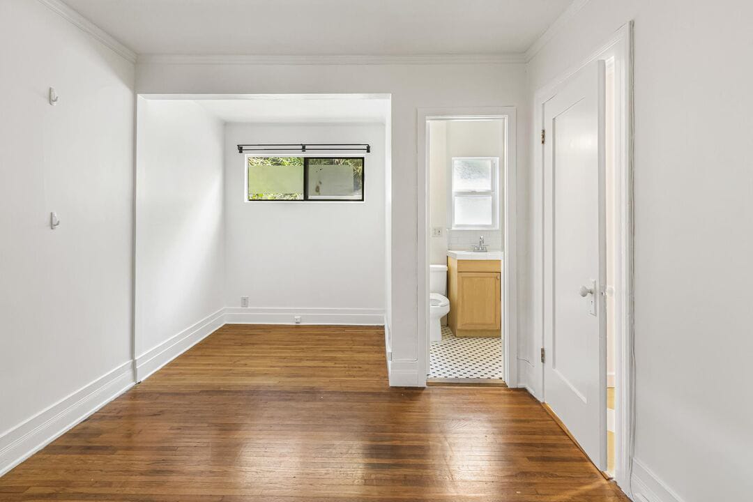 Building Photo - 3860 Goldwyn Ter