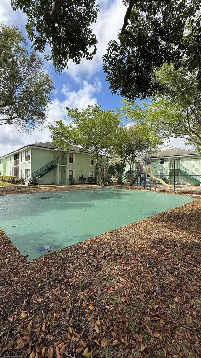 Building Photo - 3965 NW 87th Ave