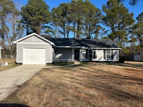 Building Photo - Nice 3 bedroom, 2 bath house