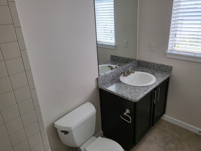 En-Suite Bathroom - 3155 E 104th Ave