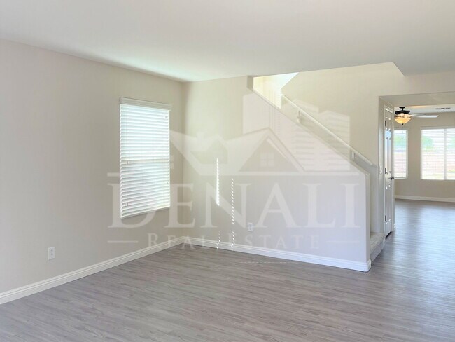 Building Photo - 7826 S Peppertree Dr