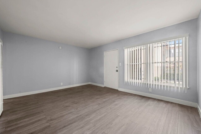 Building Photo - 4108 Palmwood Dr