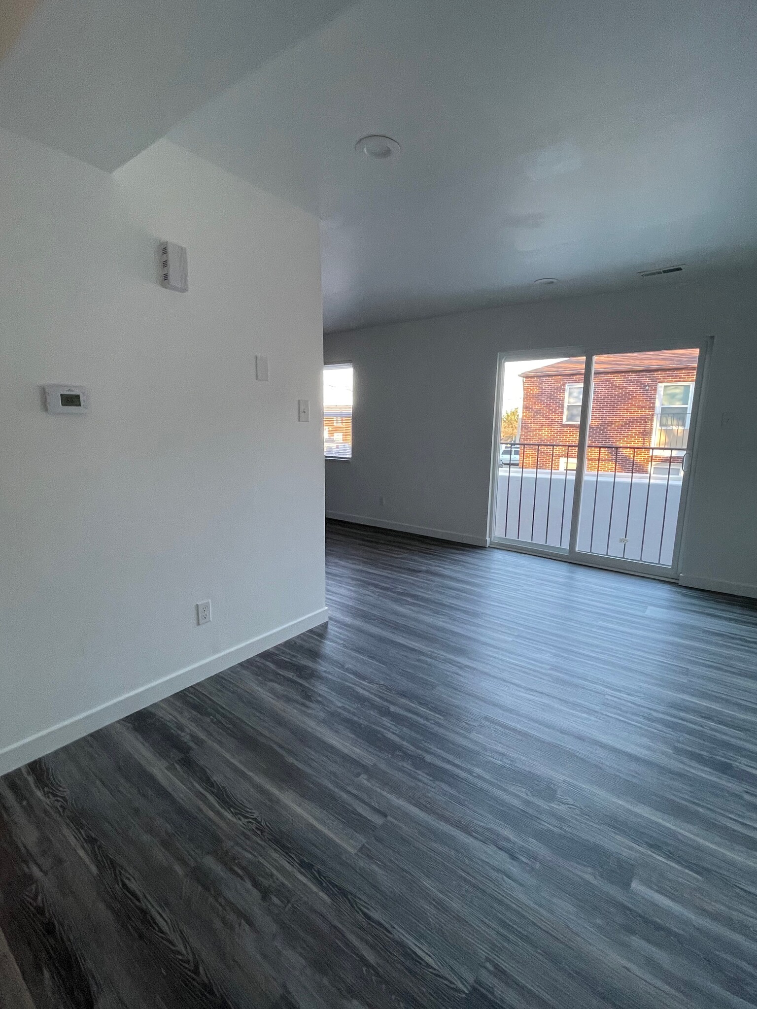 Building Photo - 322 Mount Everest Dr