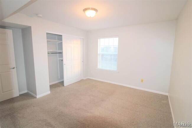 Building Photo - 1124 Welsh Dr