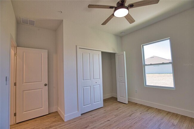 Building Photo - 289 Boundary Blvd