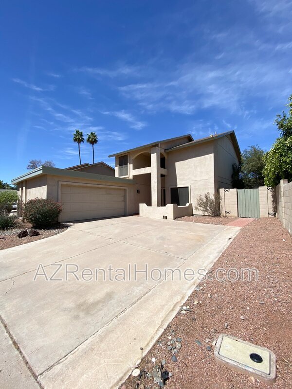 Building Photo - 2132 W Isthmus Loop