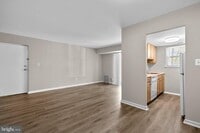 Building Photo - 3612 Court House Dr